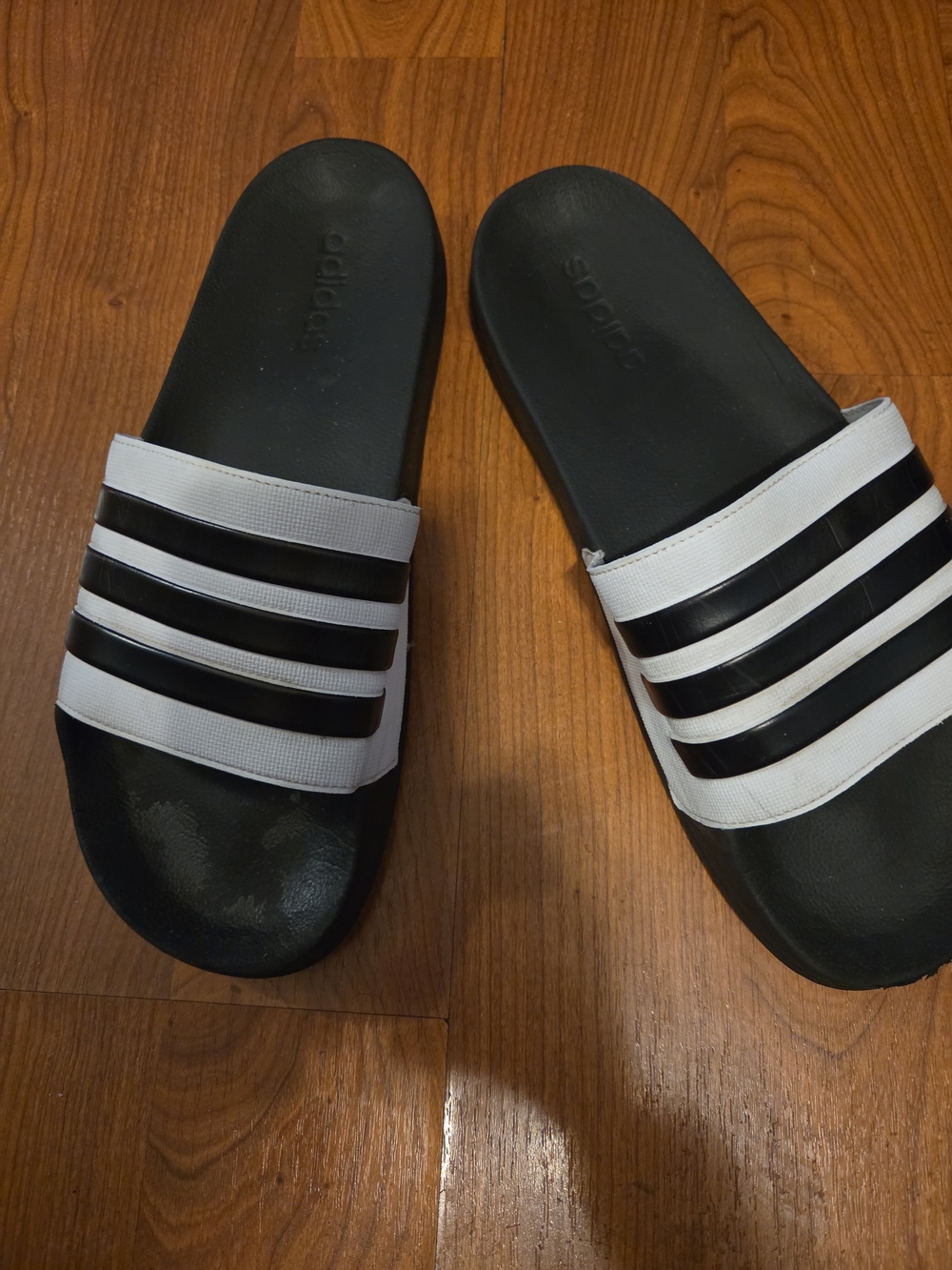Adidas Men’s Black & White Size 13  Slide Sandals - Picture 6 of 11
